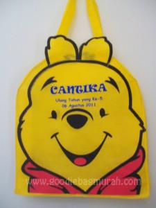 goodie-bag-murah-winnie-the-pooh-cantika-palembang