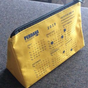 souvenir bentuk dompet tanggalan kalender